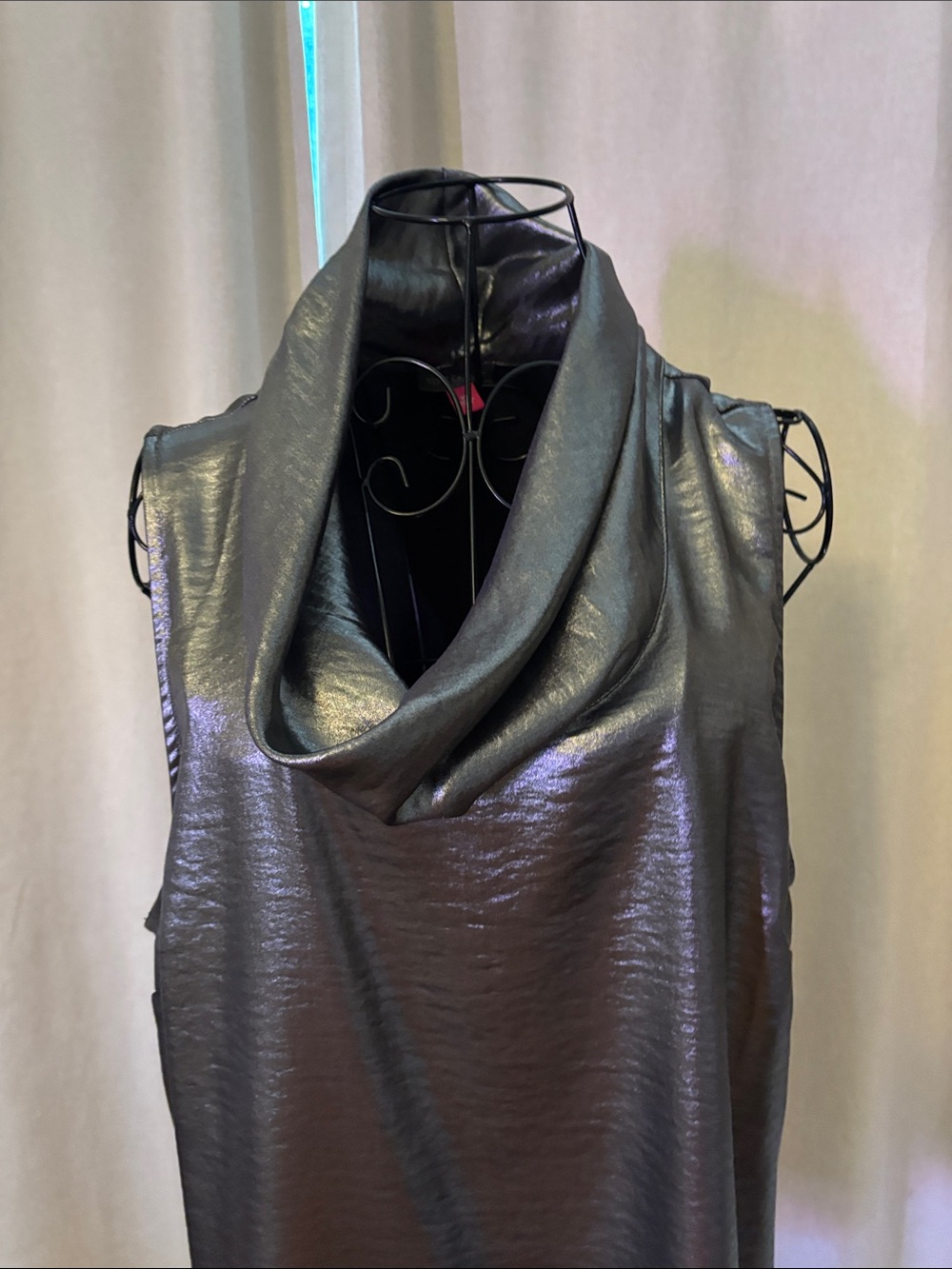 Vince Camuto Shimmery Black Draped Cowl Neck Sleeveless Camisole - Picture 10 of 10